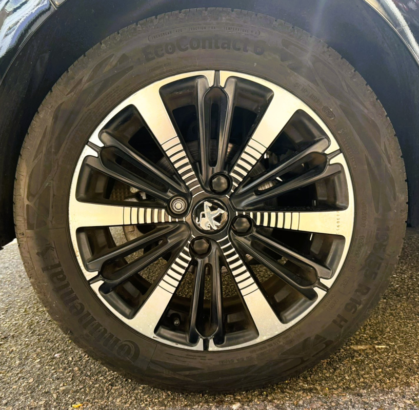 Peugeot 208 — 29