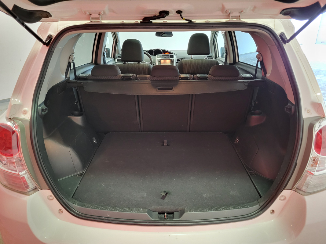 Toyota Verso — 27