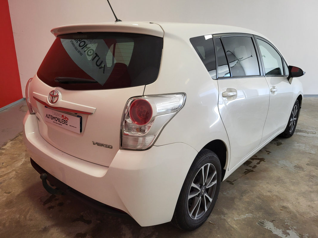 Toyota Verso — 7