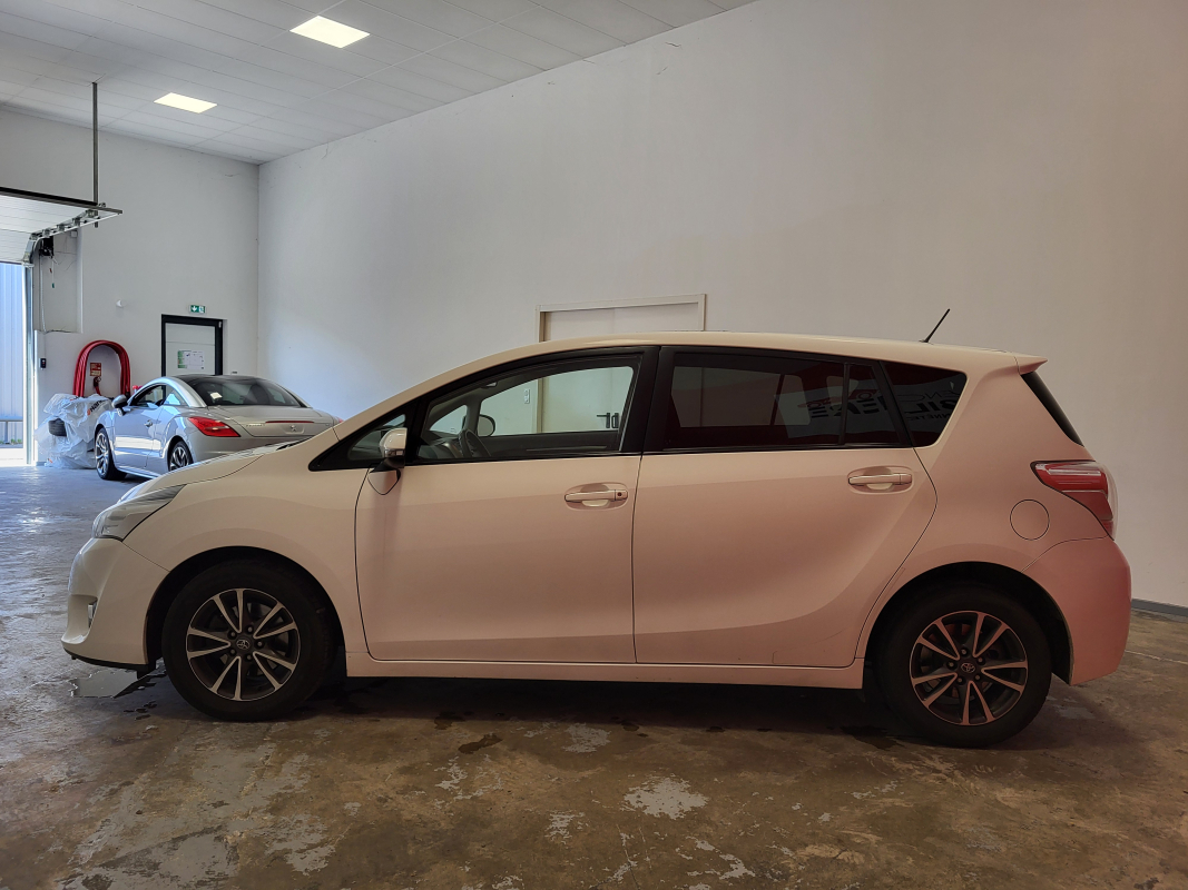 Toyota Verso — 4