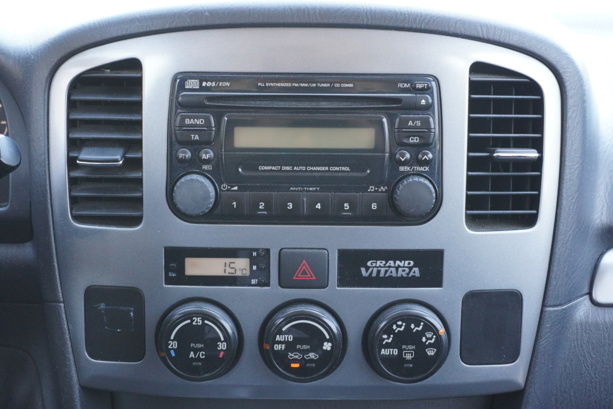 Suzuki Grand Vitara — 13