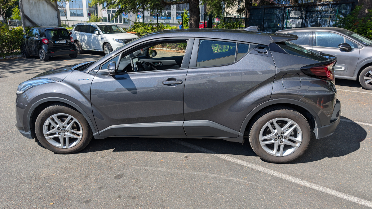 Toyota C-HR — 4