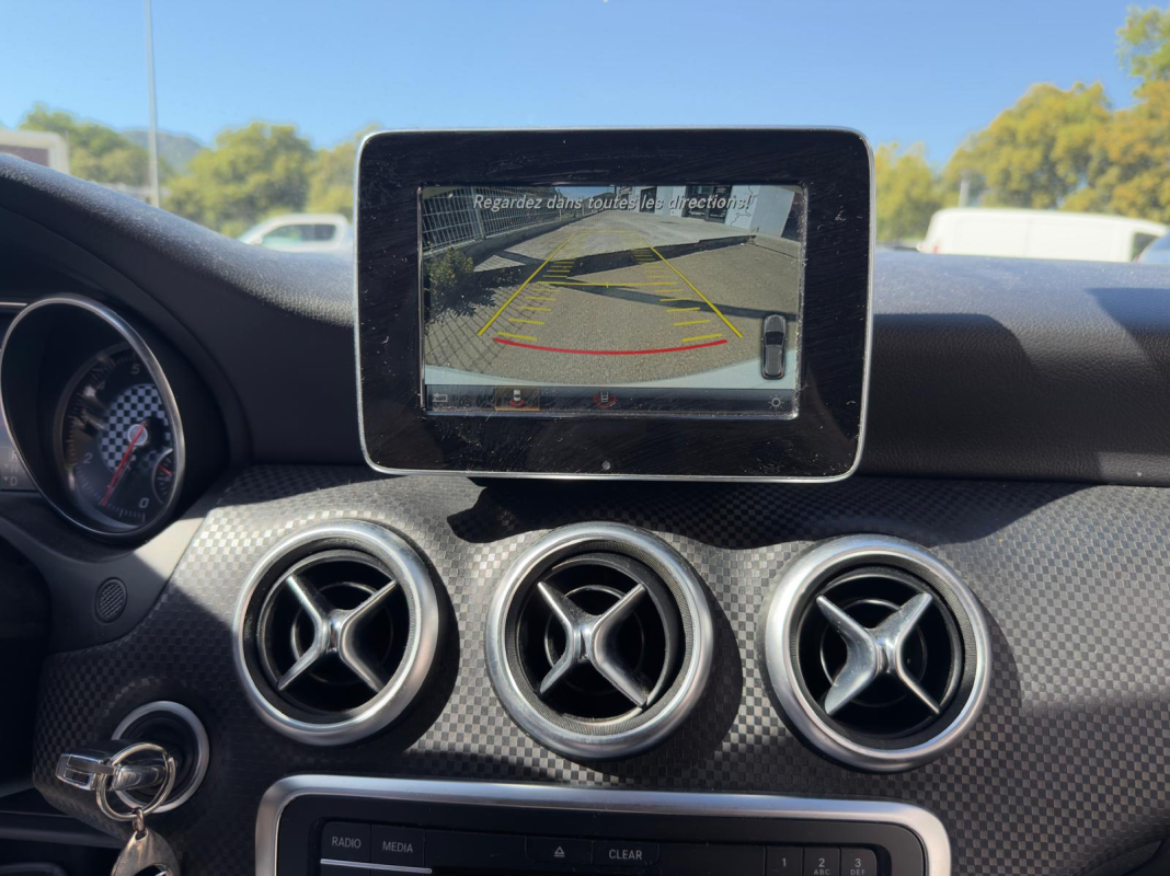 Mercedes Classe A — 16