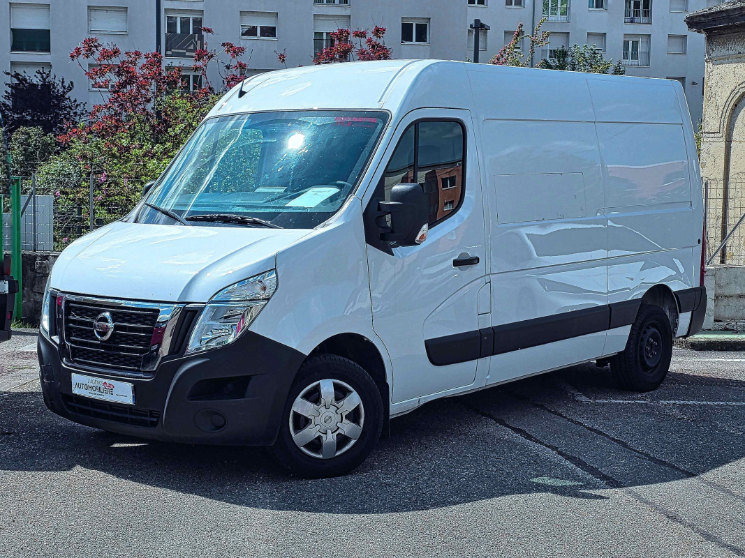 Nissan Interstar — 14