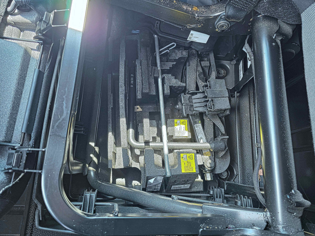 Nissan Interstar — 30