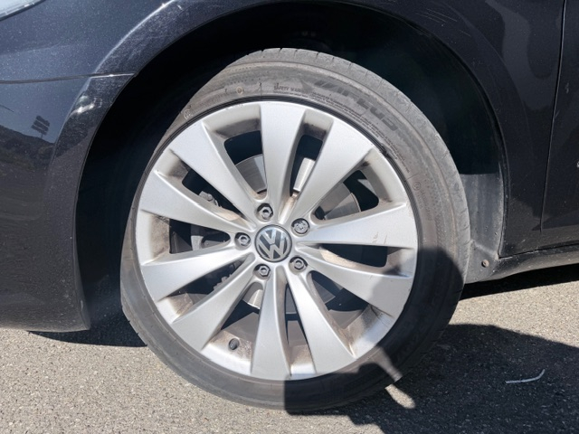 Volkswagen Passat CC — 14