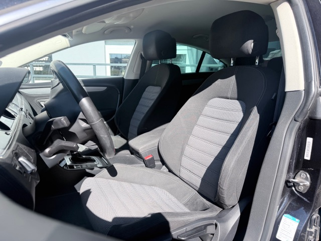 Volkswagen Passat CC — 4