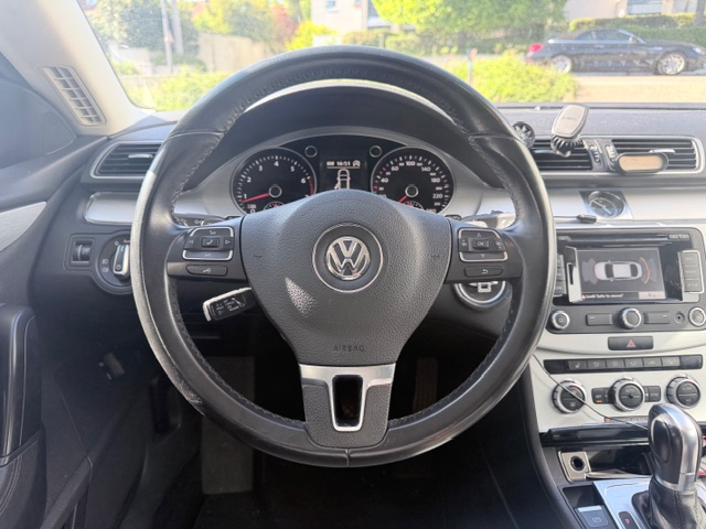 Volkswagen Passat CC — 10