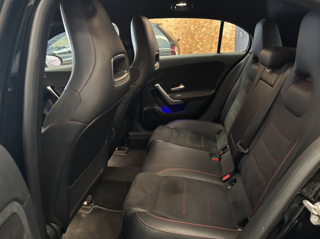 Mercedes Classe A — 18