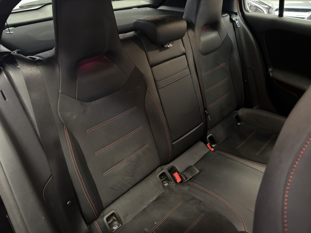 Mercedes Classe A — 16