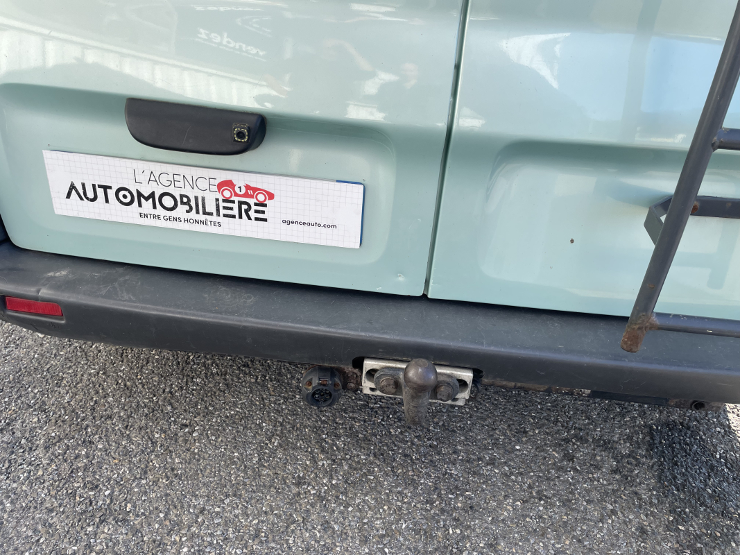 Renault Trafic — 28