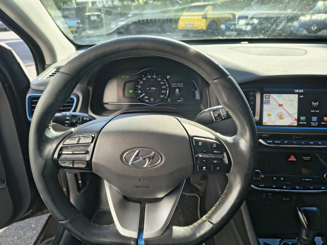 Hyundai IONIQ — 12