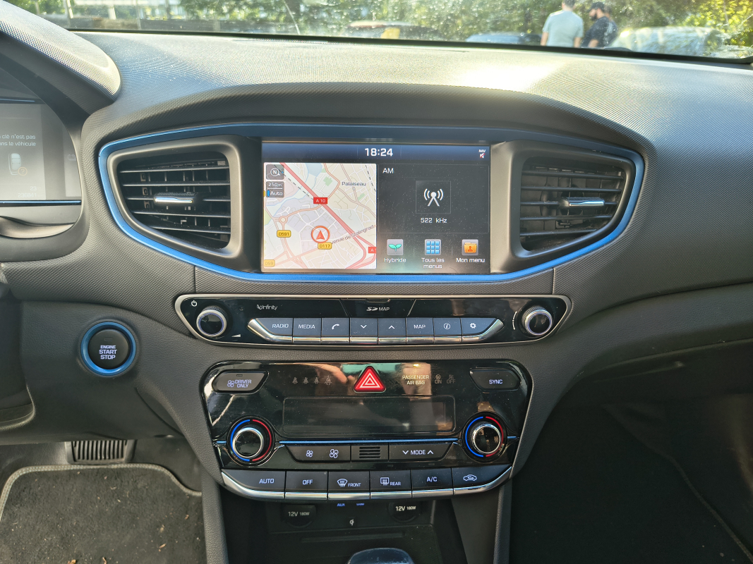 Hyundai IONIQ — 13