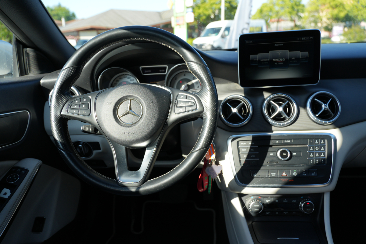 Mercedes Classe CLA — 11