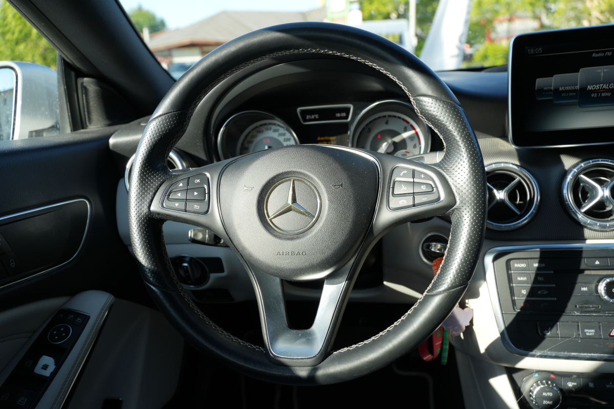 Mercedes Classe CLA — 12