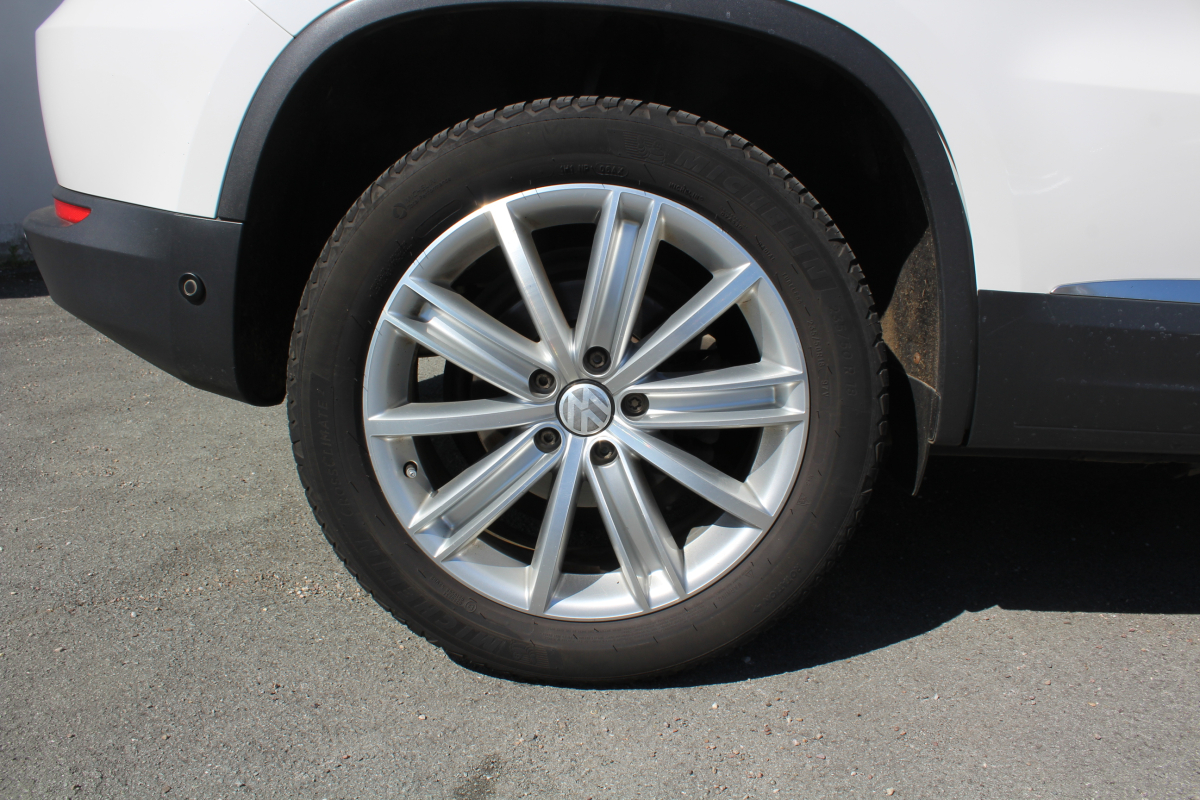 Volkswagen Tiguan — 25