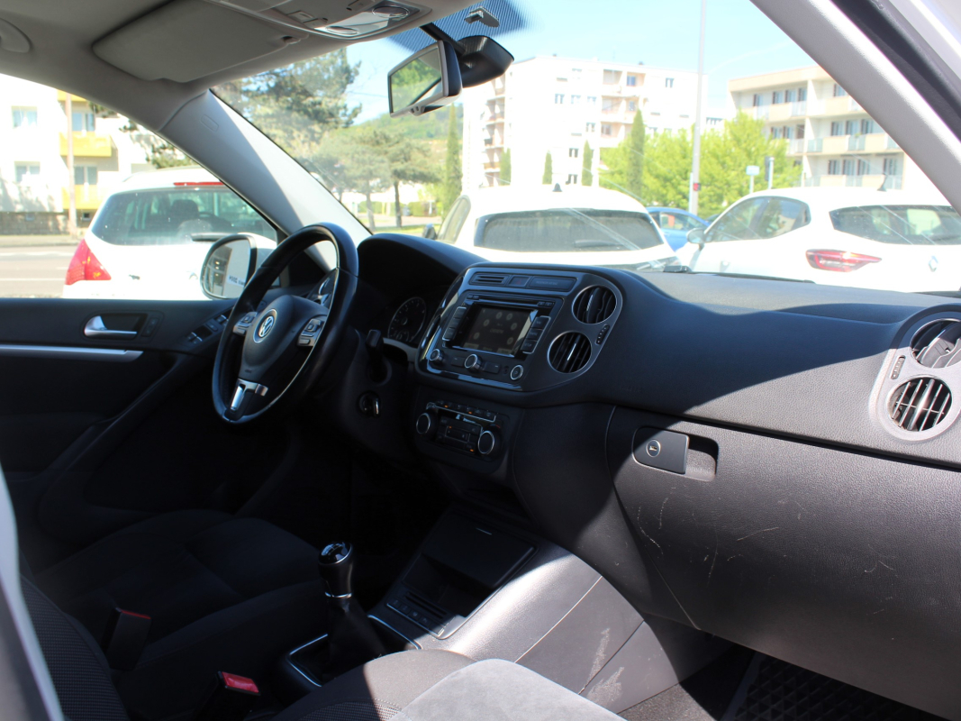 Volkswagen Tiguan — 36