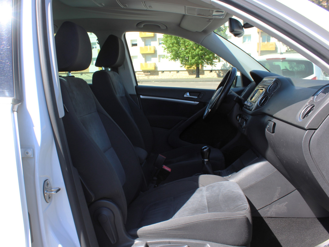 Volkswagen Tiguan — 13