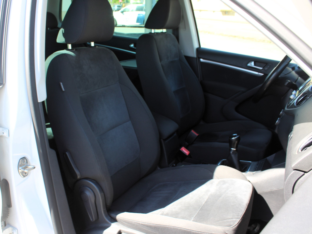 Volkswagen Tiguan — 35