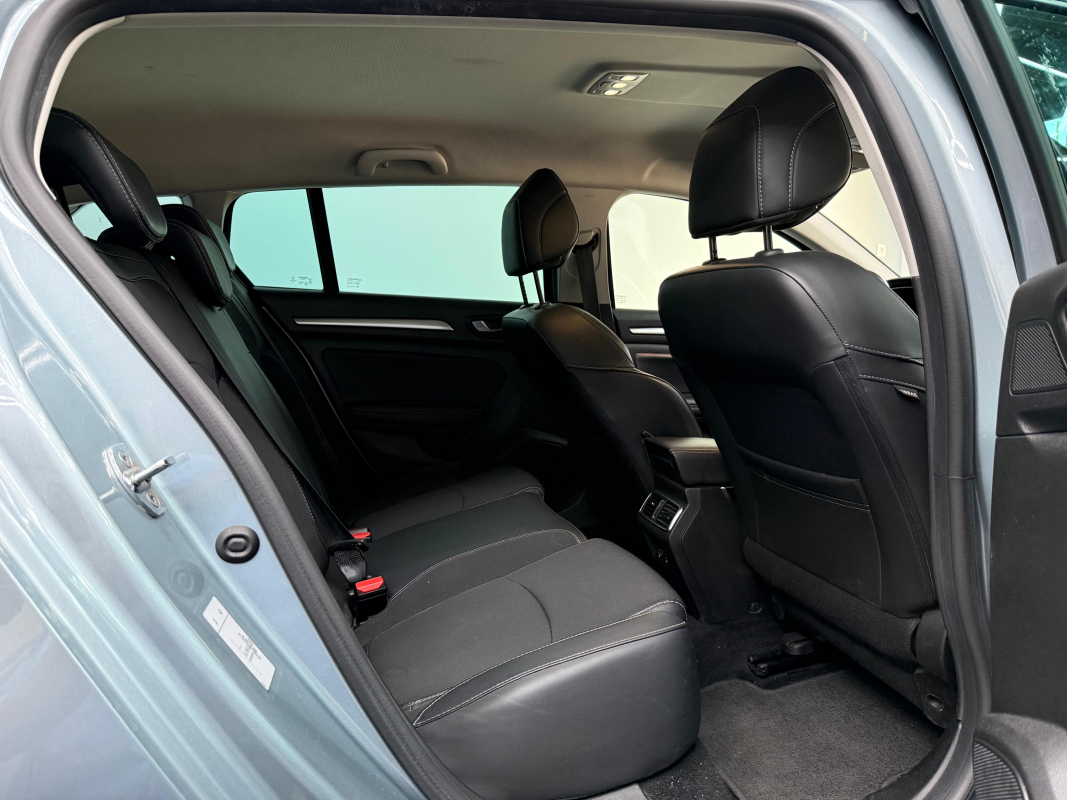 Renault Megane Estate — 23