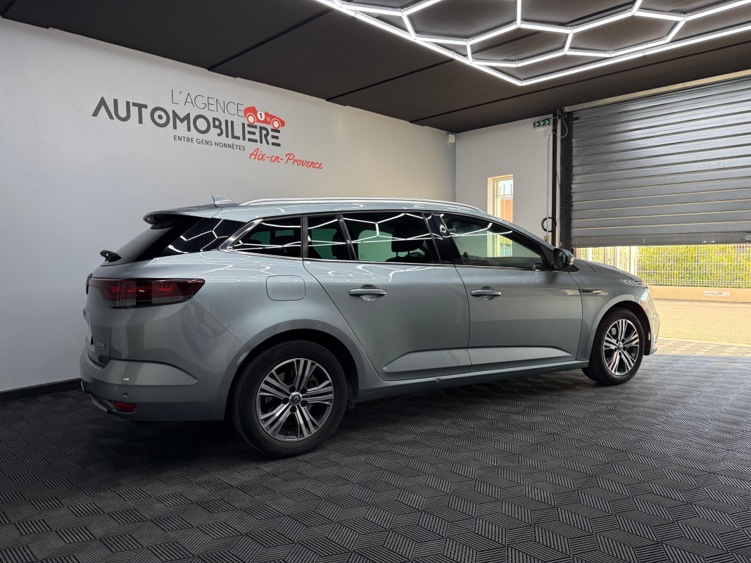 Renault Megane Estate — 3