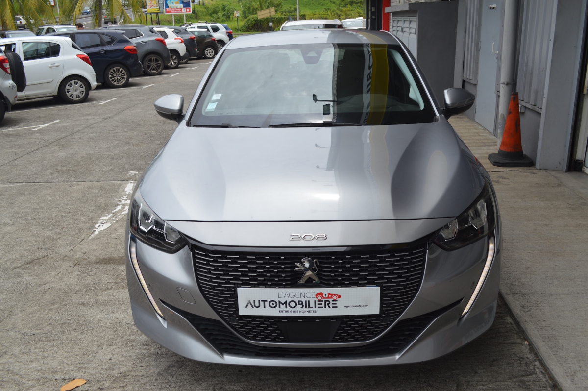 Peugeot e-208 — 3