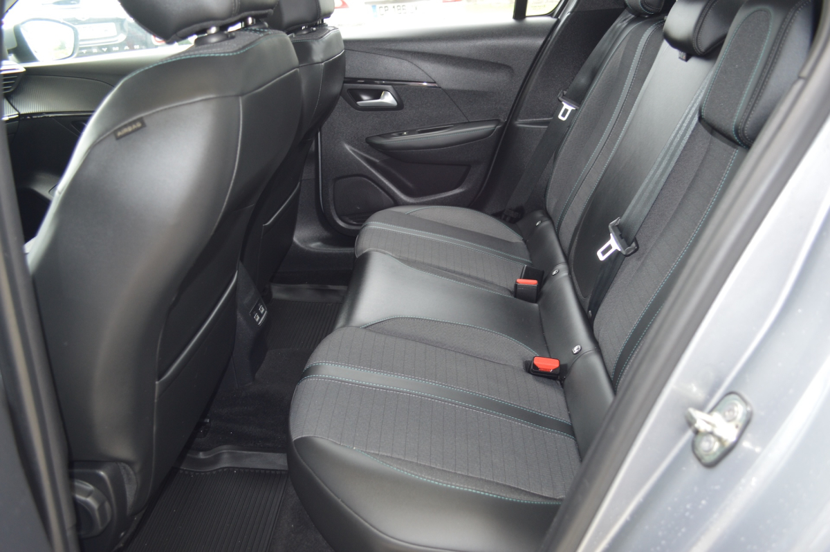 Peugeot e-208 — 12