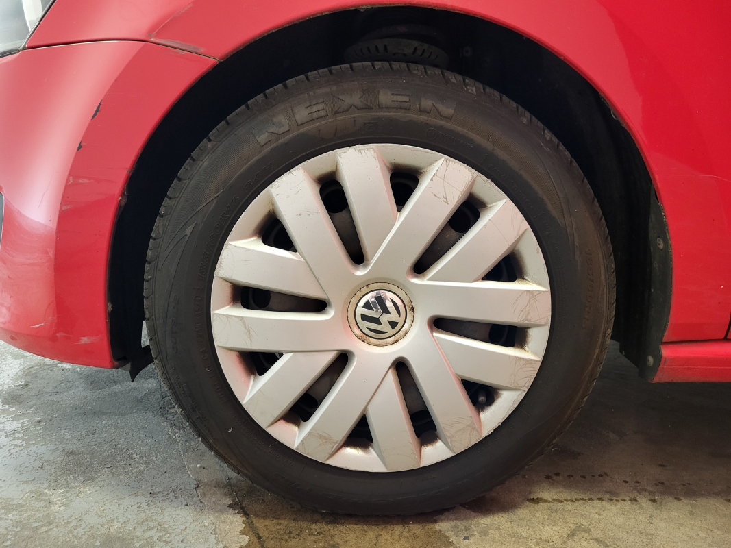 Volkswagen Polo — 28