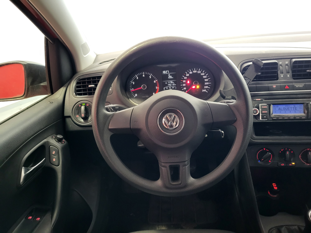Volkswagen Polo — 11