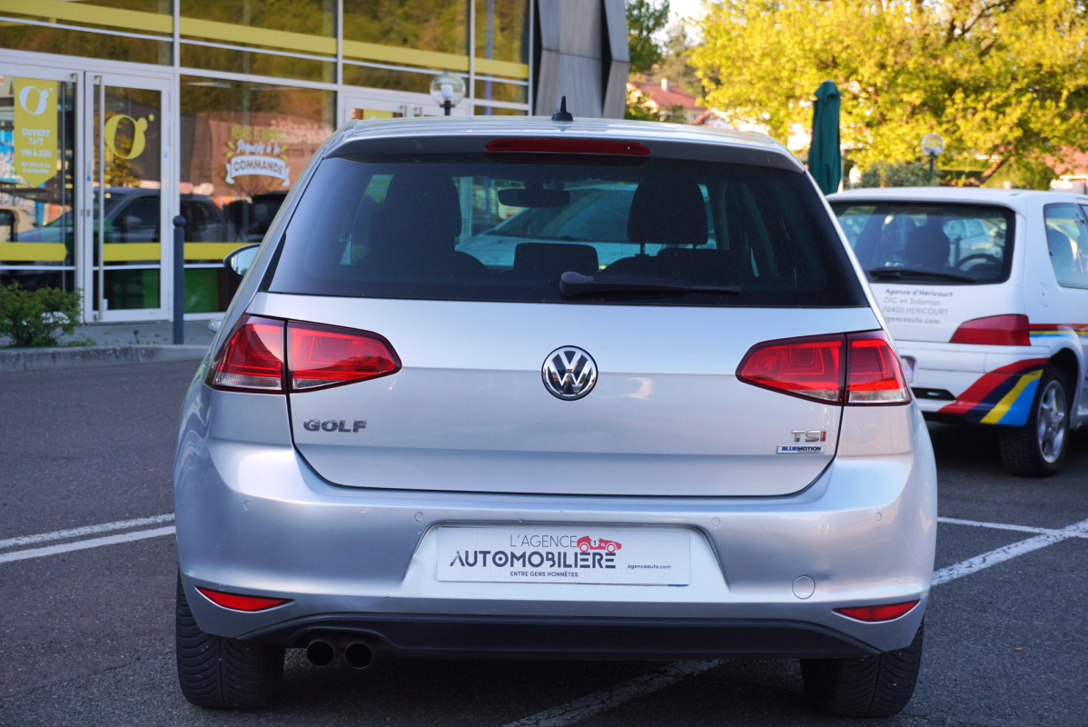 Volkswagen Golf — 6
