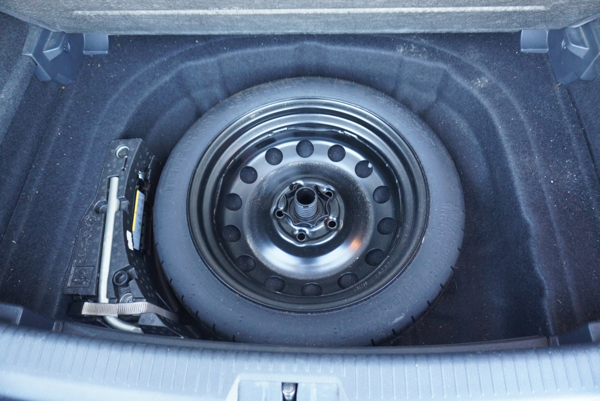 Volkswagen Golf — 31