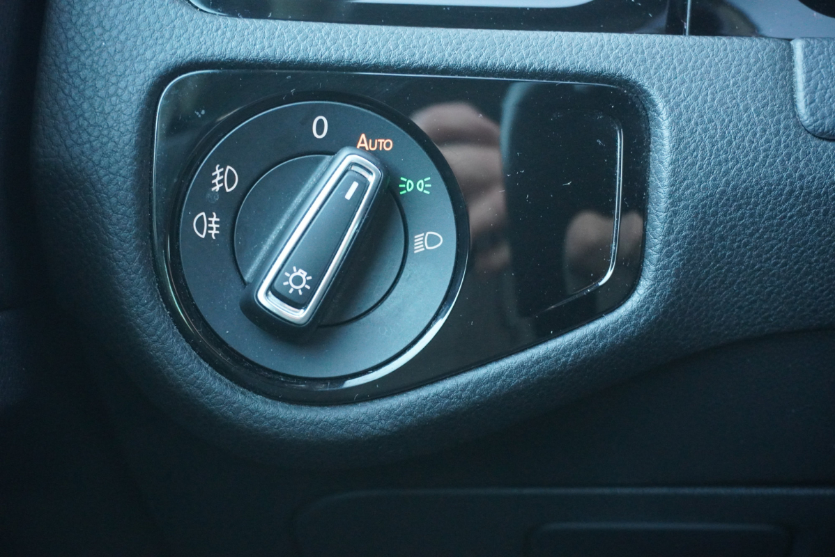 Volkswagen Golf — 26
