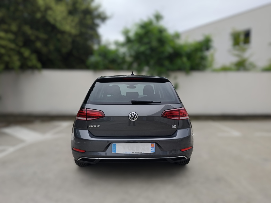 Volkswagen Golf — 4