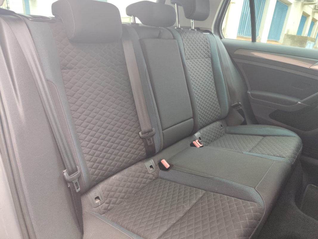 Volkswagen Golf — 14