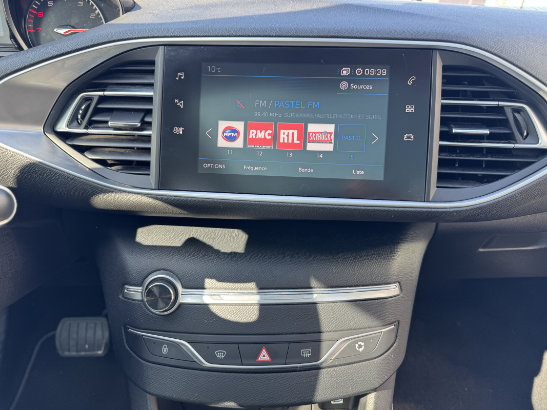 Peugeot 308 SW — 12