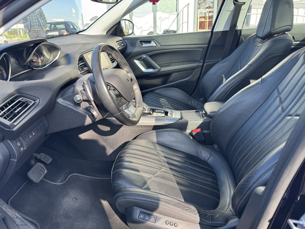 Peugeot 308 SW — 20