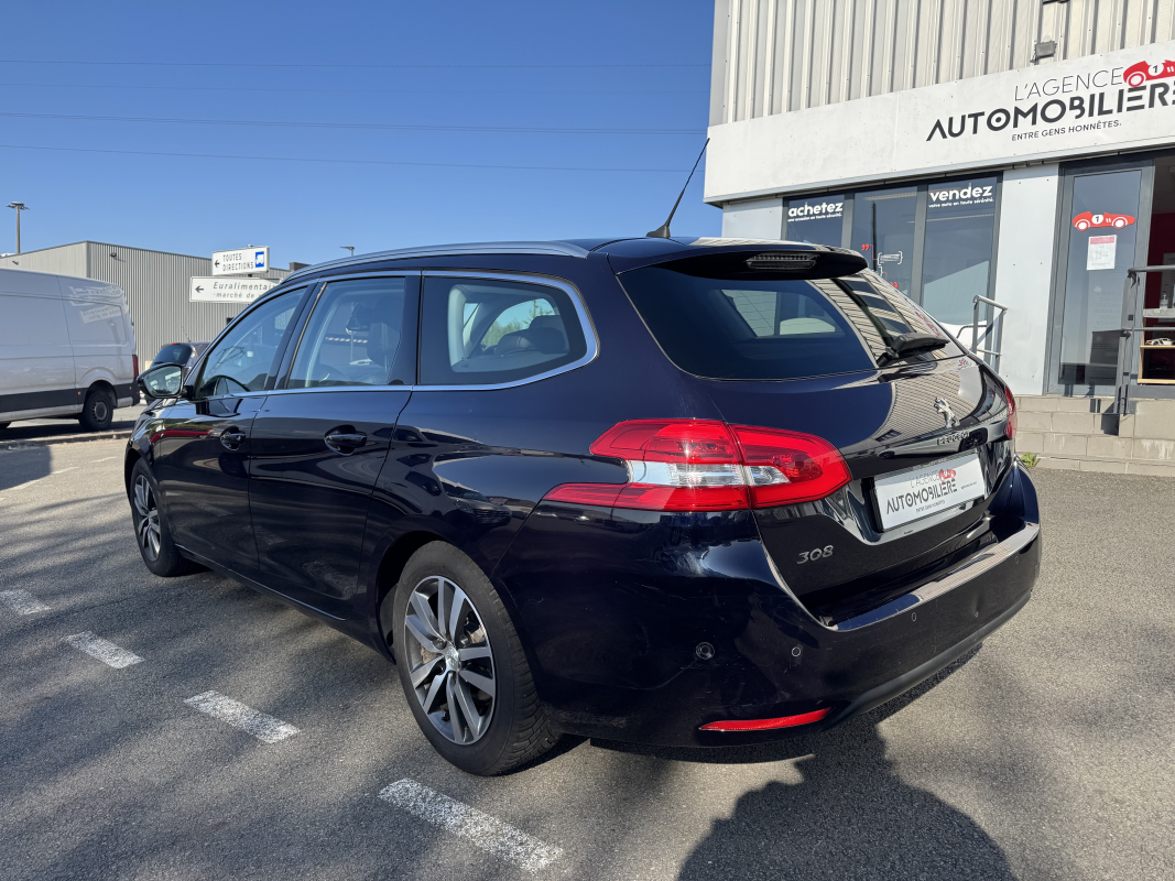 Peugeot 308 SW — 3