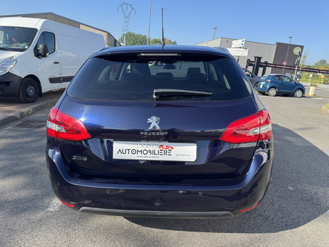 Peugeot 308 SW — 8