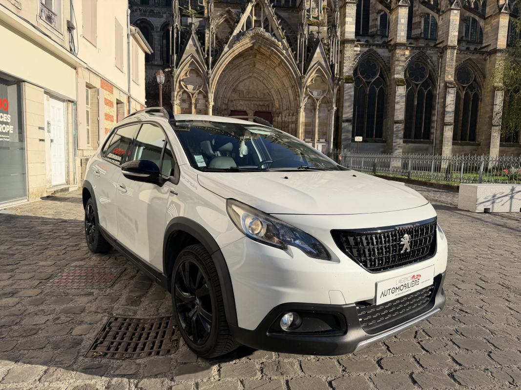 Peugeot 2008 — 3
