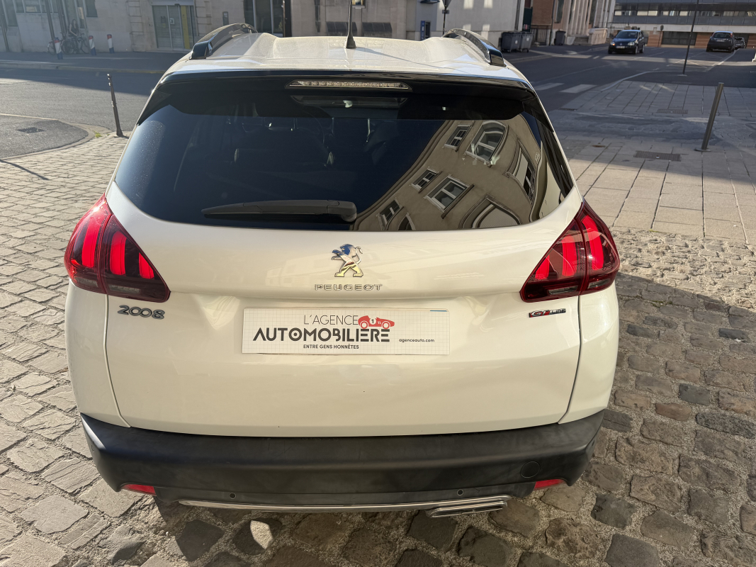 Peugeot 2008 — 6