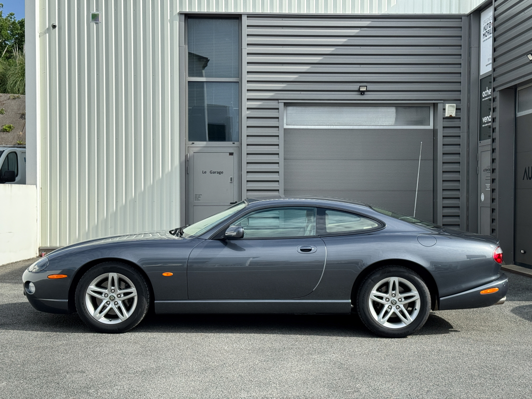 Jaguar XK8 — 5