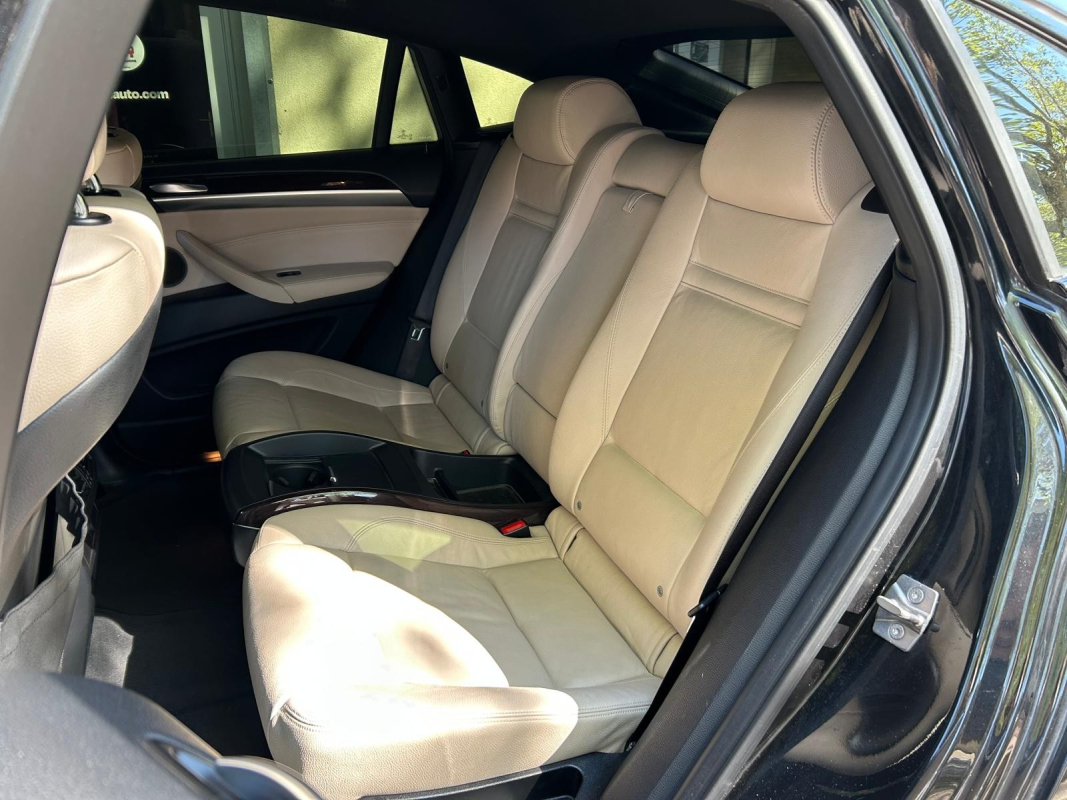 Bmw X6 — 11