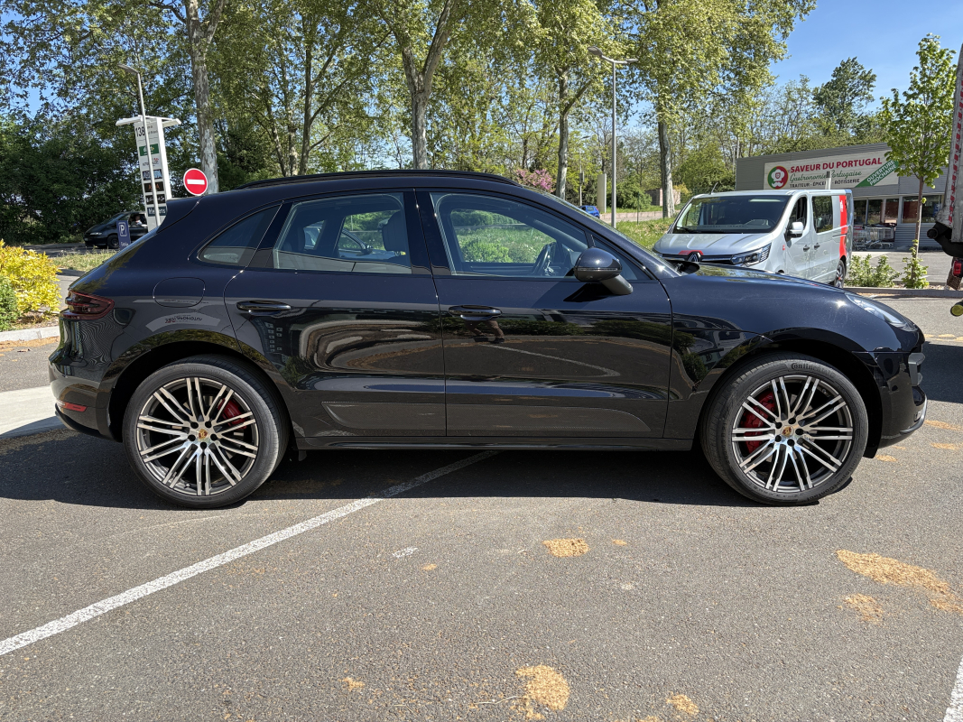 Porsche Macan — 6