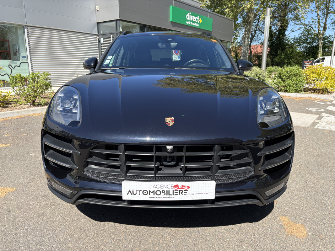 Porsche Macan — 8