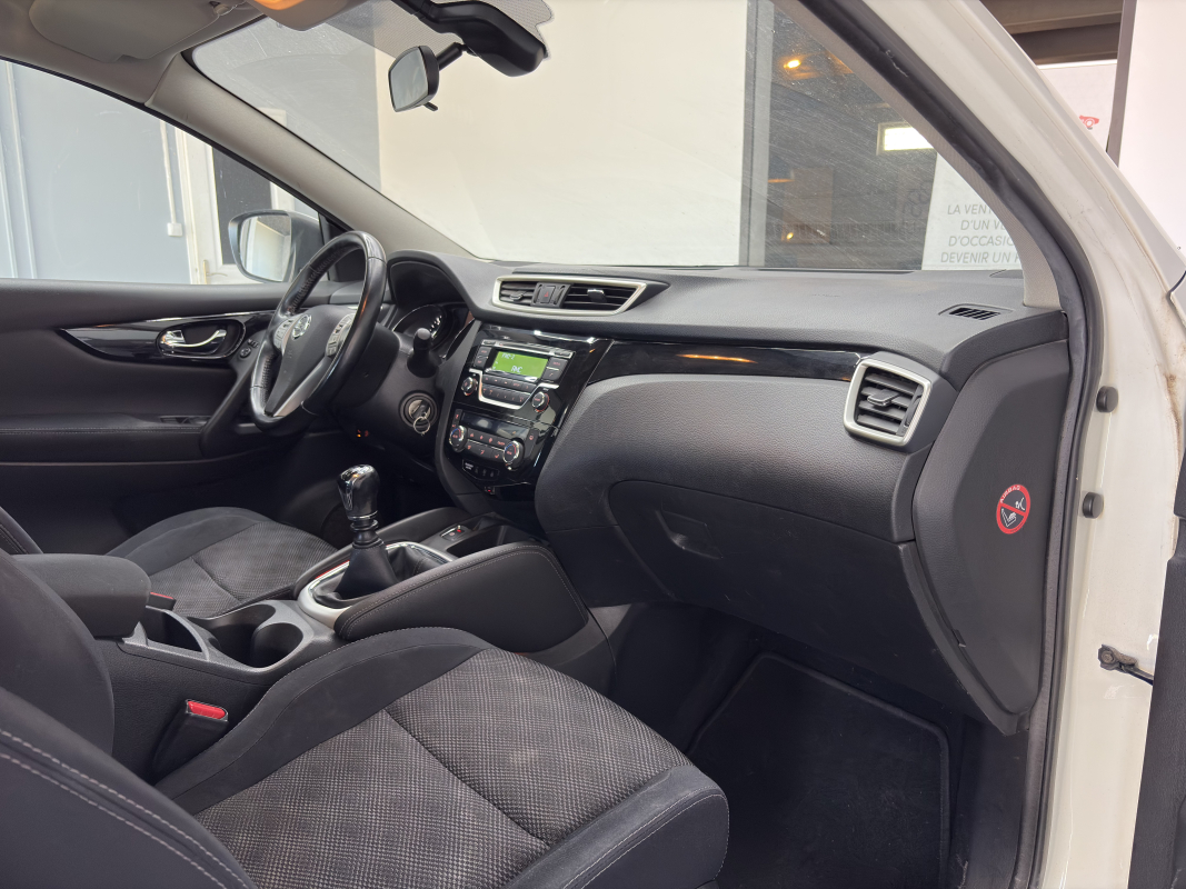 Nissan Qashqai — 18