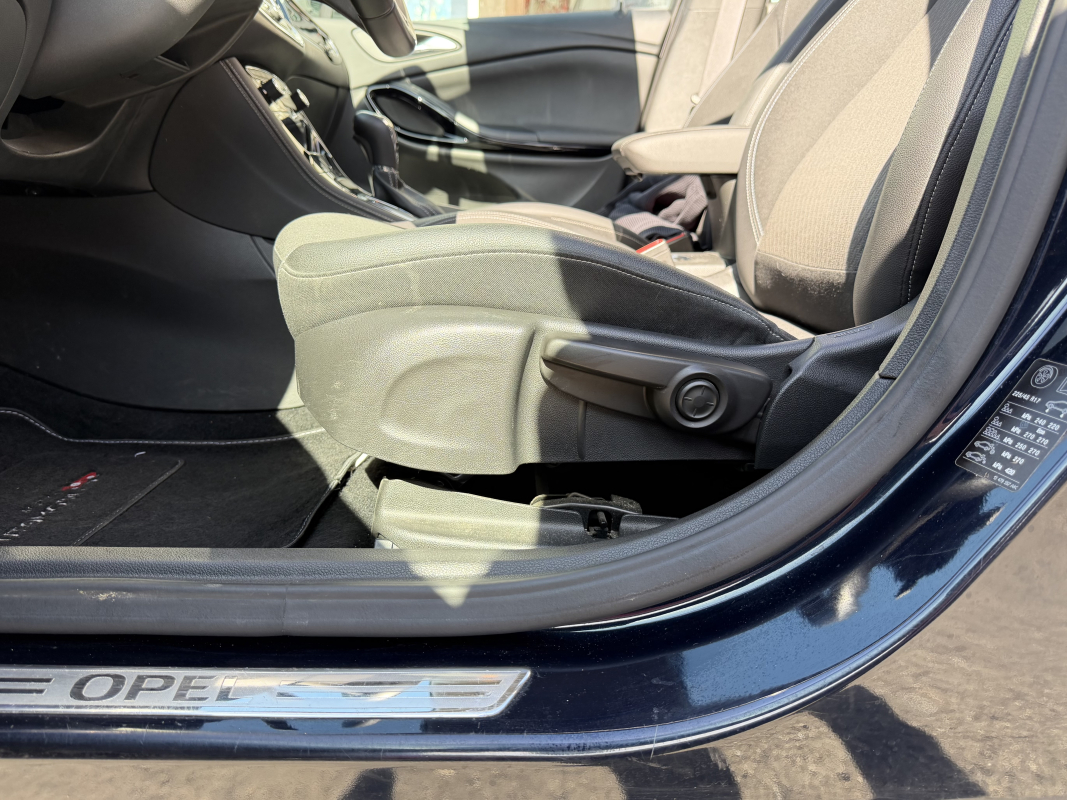 Opel Astra — 28