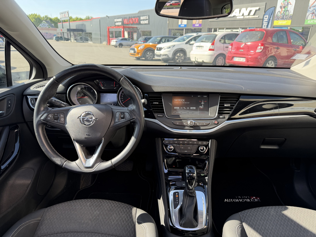 Opel Astra — 12
