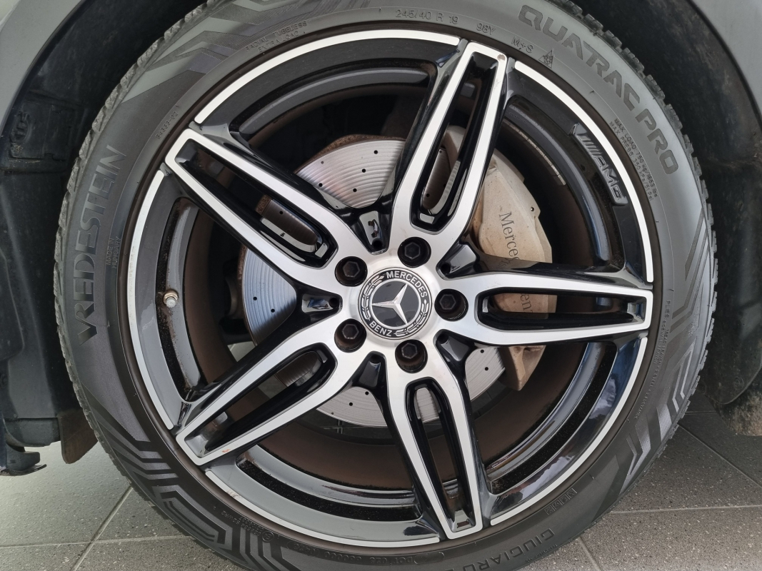 Mercedes Classe E — 29
