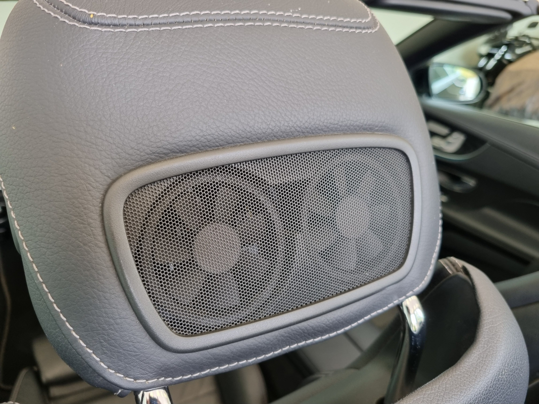 Mercedes Classe E — 28