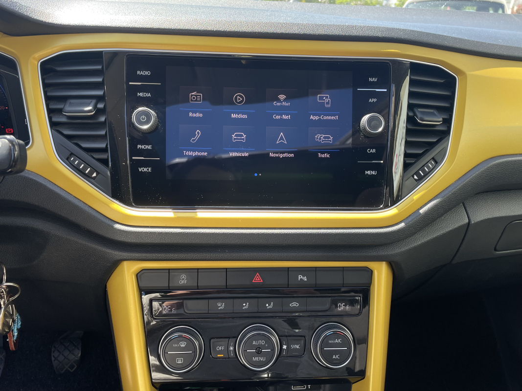 Volkswagen T-roc — 17